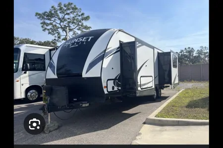 Darryl and Tieran’s Crossroads 250rk Travel Trailer