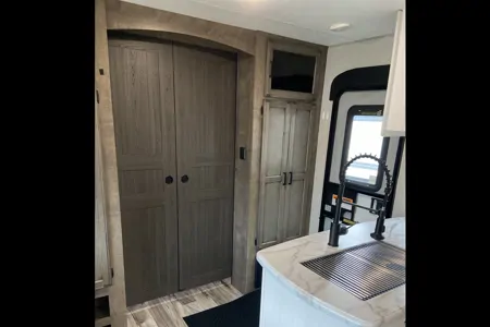 Zach's Venture Sporttrek Travel Trailer