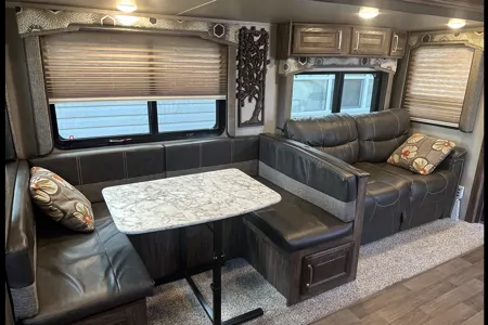 Island Cougar Fifth Wheel