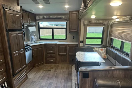 Island Cougar Fifth Wheel