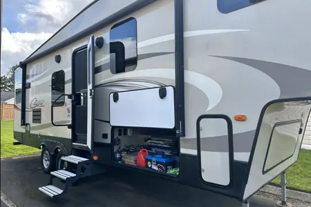 Island Cougar Fifth Wheel