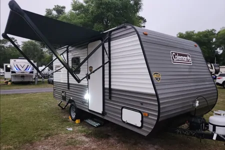 Gianco's Coleman Lantern LT 17B Travel Trailer
