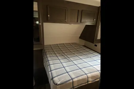 KJ's Jayco Starcraft Autumn Ridge Travel Trailer