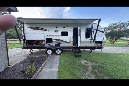 Brett's Starcraft Autumn Ridge Outfitter Travel Trailer
