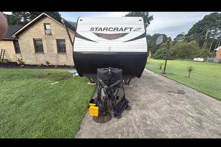 Brett's Starcraft Autumn Ridge Outfitter Travel Trailer