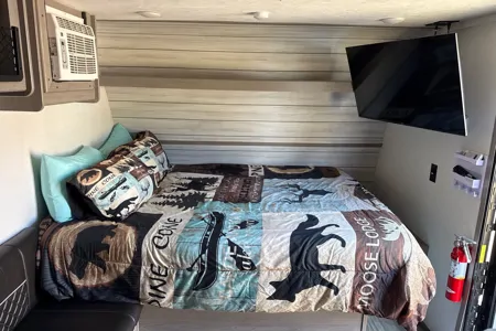 You cozy getaway trailer!!