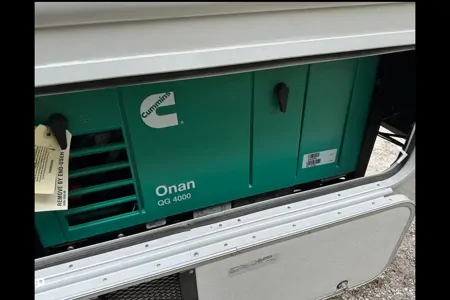 Spacious, modern, home on wheels for 6.