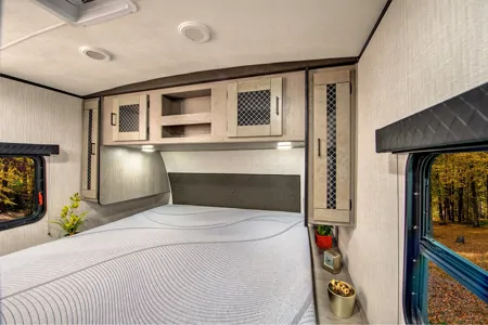 Stunning Heartland MALLARD M26 Travel Trailer