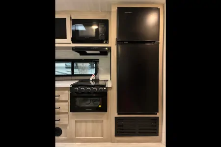 Emily's Forest River Della Terra 241BH Travel Trailer