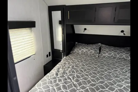 Craig's Forest River Grey wolf black label Travel Trailer