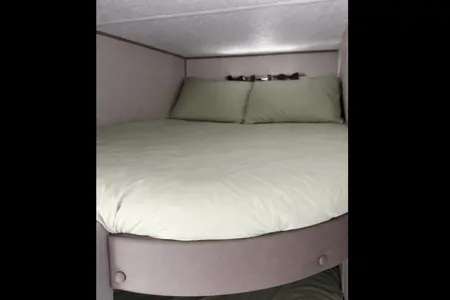 Lisa's Coachmen Catalina 261BH Travel Trailer