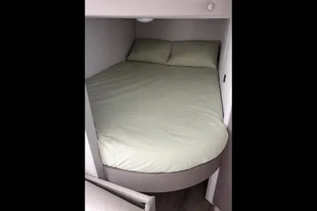 Lisa's Coachmen Catalina 261BH Travel Trailer