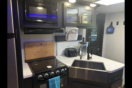 Serge's Forest River Cherokee Grey Wolf travel trailer 29TE