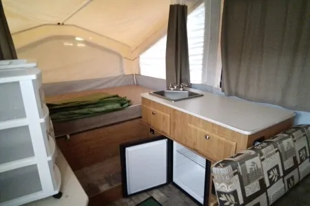 Paul's White Pt Tent Trailer
