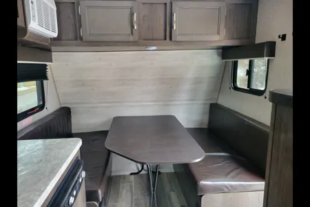 Lightweight SUV towable travel trailer