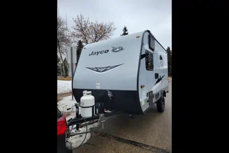 Lightweight SUV towable travel trailer