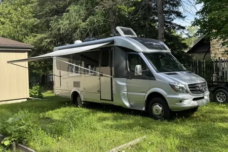 NEW Mercedes-Benz UNITY