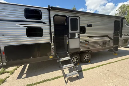 Coachmen Catalina Travel Trailer