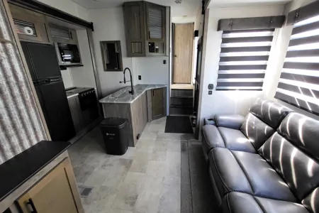 Unlimited Generator Use!!! Rv Rentals Way of Life's Forest River 324A13WS Fifth Wheel CR1
