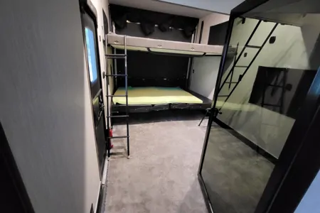 Unlimited Generator Use!!! Rv Rentals Way of Life's Forest River 324A13WS Fifth Wheel CR1
