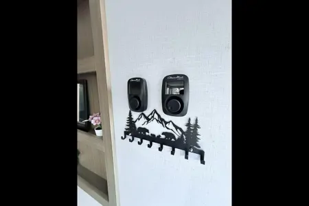 THE VIEW - a family-friendly trailer (even for toddlers and pets!) with panoramic windows