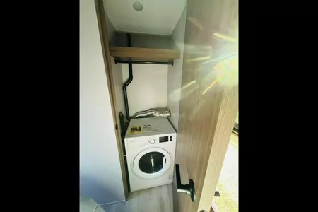 THE VIEW - a family-friendly trailer (even for toddlers and pets!) with panoramic windows