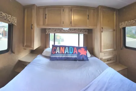 Family-Ready Coachmen Motorhome - Sleeps 7 | Slide-Out | BBQ + Paddleboards | Delivery Available