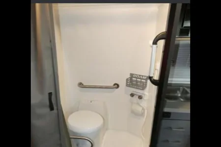 Winnebago Roam