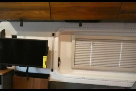 Winnebago Roam