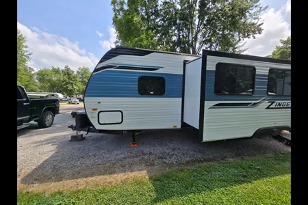 Wanderlust Signatures LLC Crossroads Zinger