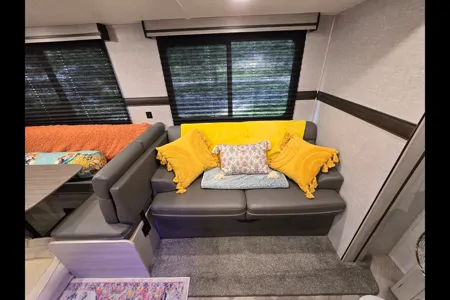 Wanderlust Signatures LLC Crossroads Zinger