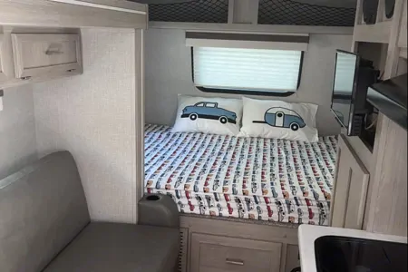 Forest River Rockwood Geo Pro G19FBS Travel Trailer