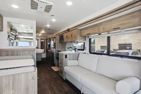 2023 Winnebago Vista 29V: Luxurious Travel