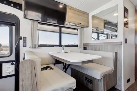 2023 Winnebago Vista 29V: Luxurious Travel