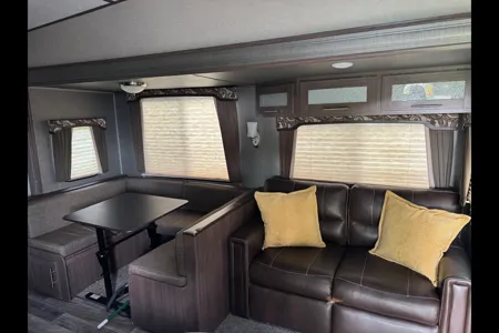 Keystone Hideout Fifth Wheel bunkhouse!