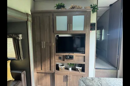 Keystone Hideout Fifth Wheel bunkhouse!