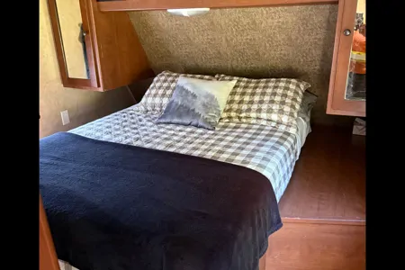 Dave's Aspen Trail 2710 BH Travel Trailer