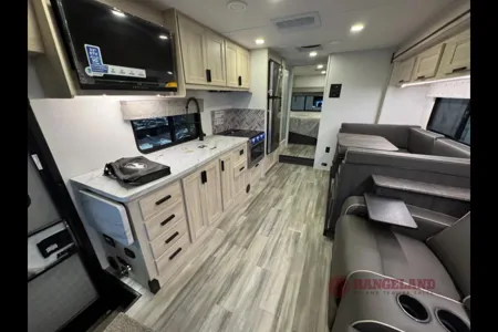 Forest River Sunseeker 3010DS 30 Class C