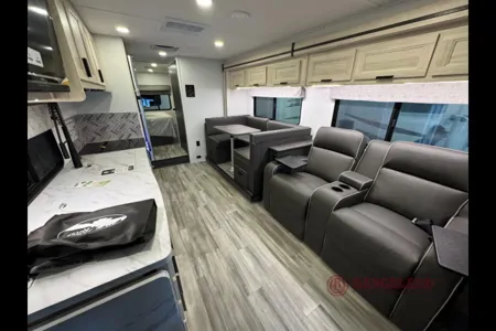Forest River Sunseeker 3010DS 30 Class C