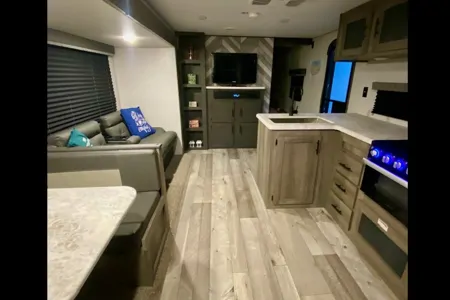 2021 Sportsmen SE Travel Trailer (30 ft) 271BHKSE
