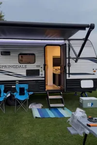 Wilse Keystone Springdale 1750RD Travel Trailer