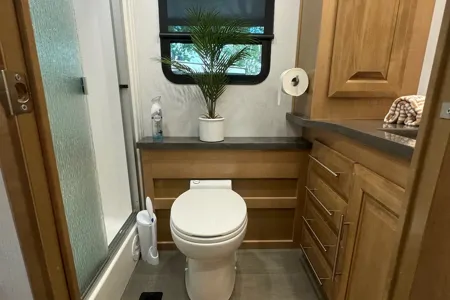 Uppity Trailer - Forest River Georgetown 7 Class A