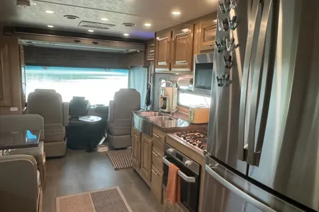 Uppity Trailer - Forest River Georgetown 7 Class A
