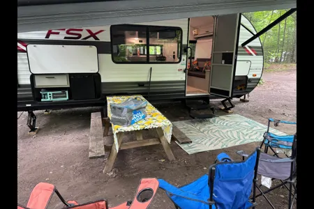 Forest River Wildwood 179DBK Travel Trailer