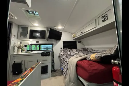 Forest River Wildwood 179DBK Travel Trailer