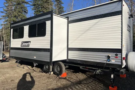 Adrenaline Keystone COLEMAN 25B Travel Trailer