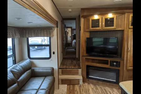 Coachmen Chaparral lite Fifth Wheel