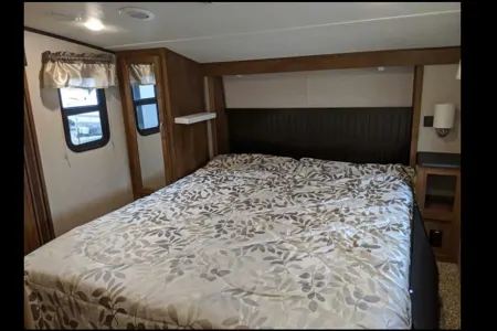 Coachmen Chaparral lite Fifth Wheel