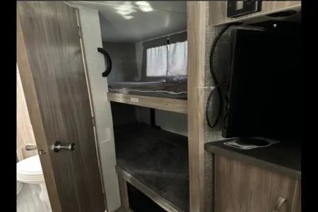 Call me Winnie | Winnebago 2306BHS