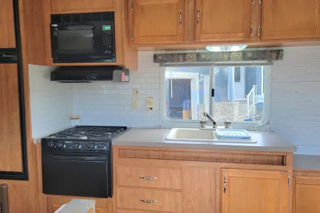 GLAMPING MADE Easy (pet friendly) 